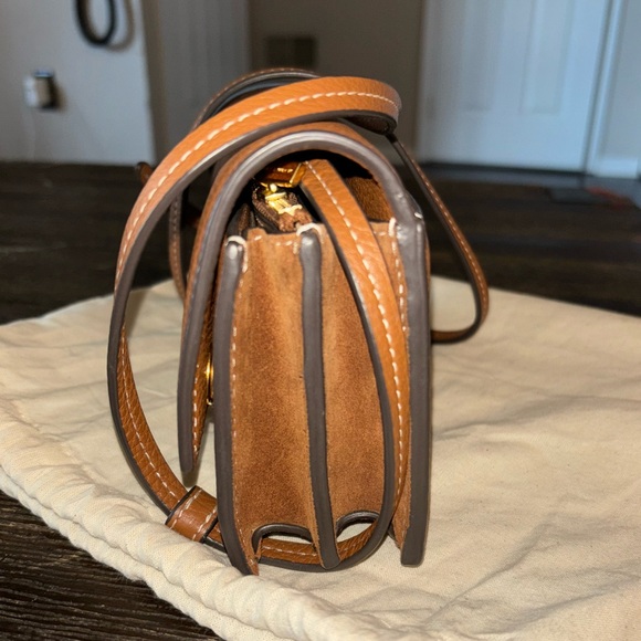 Like new - women’s Tory Burch miller leather crossbody walket - tigers eye - Picture 5 of 9